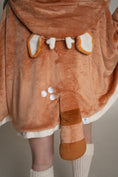 Load image into Gallery viewer, DeerCat Cozy Cape